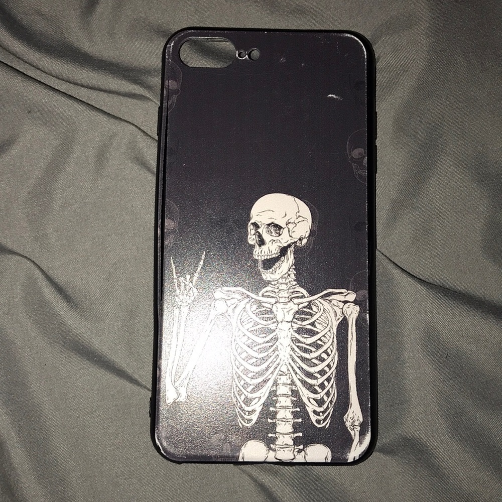 iPhone 7 Plus skeleton phone case